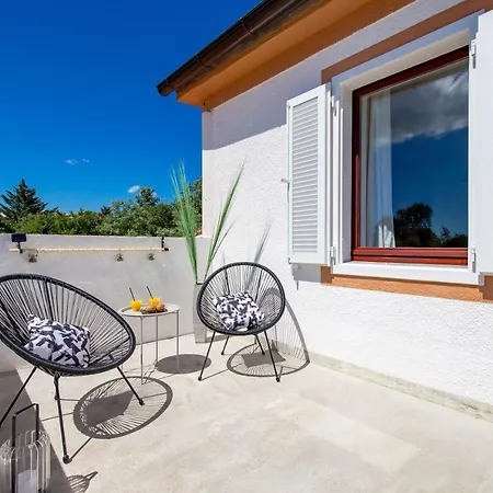 Villa Summer Oasis Dobrinj