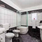 Villa Summer Oasis Dobrinj
