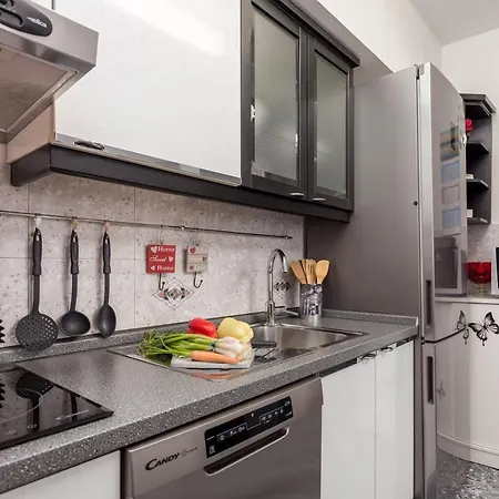 Summer Oasis * Dobrinj