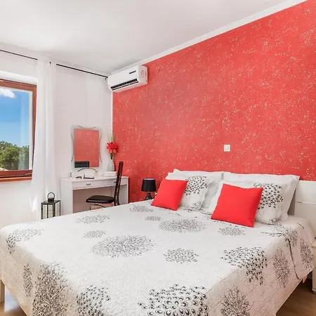 Summer Oasis Dobrinj