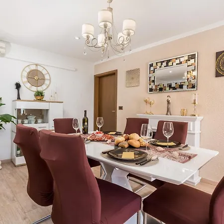 Summer Oasis Villa *