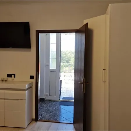 Summer Oasis Villa Dobrinj