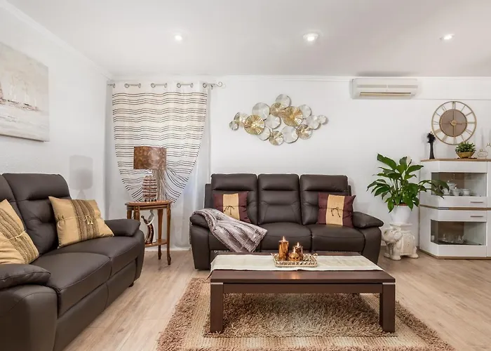 Summer Oasis * Dobrinj